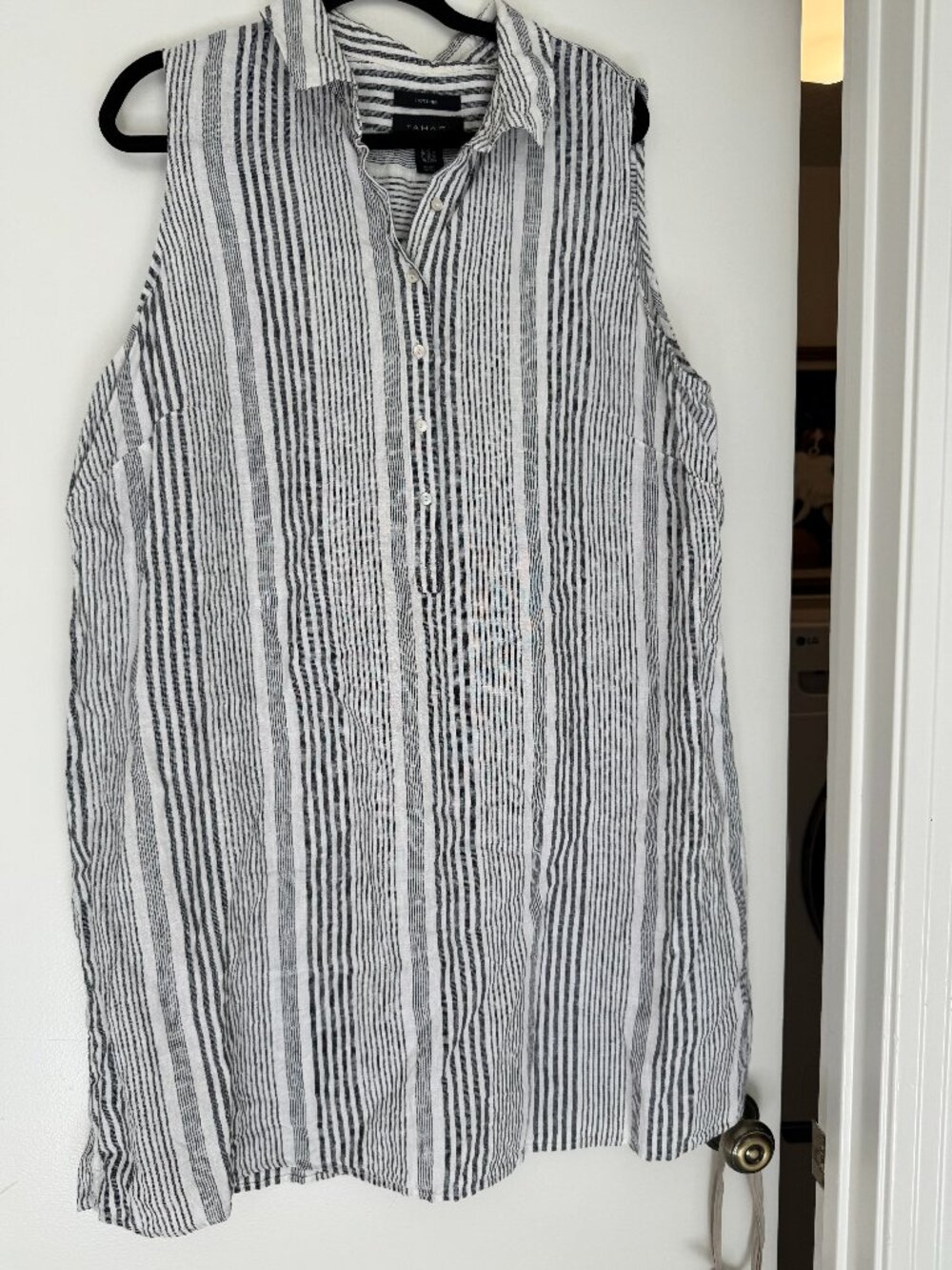 Tahari Striped Sleeveless 100% Line Sleeveless Dress, size 2X